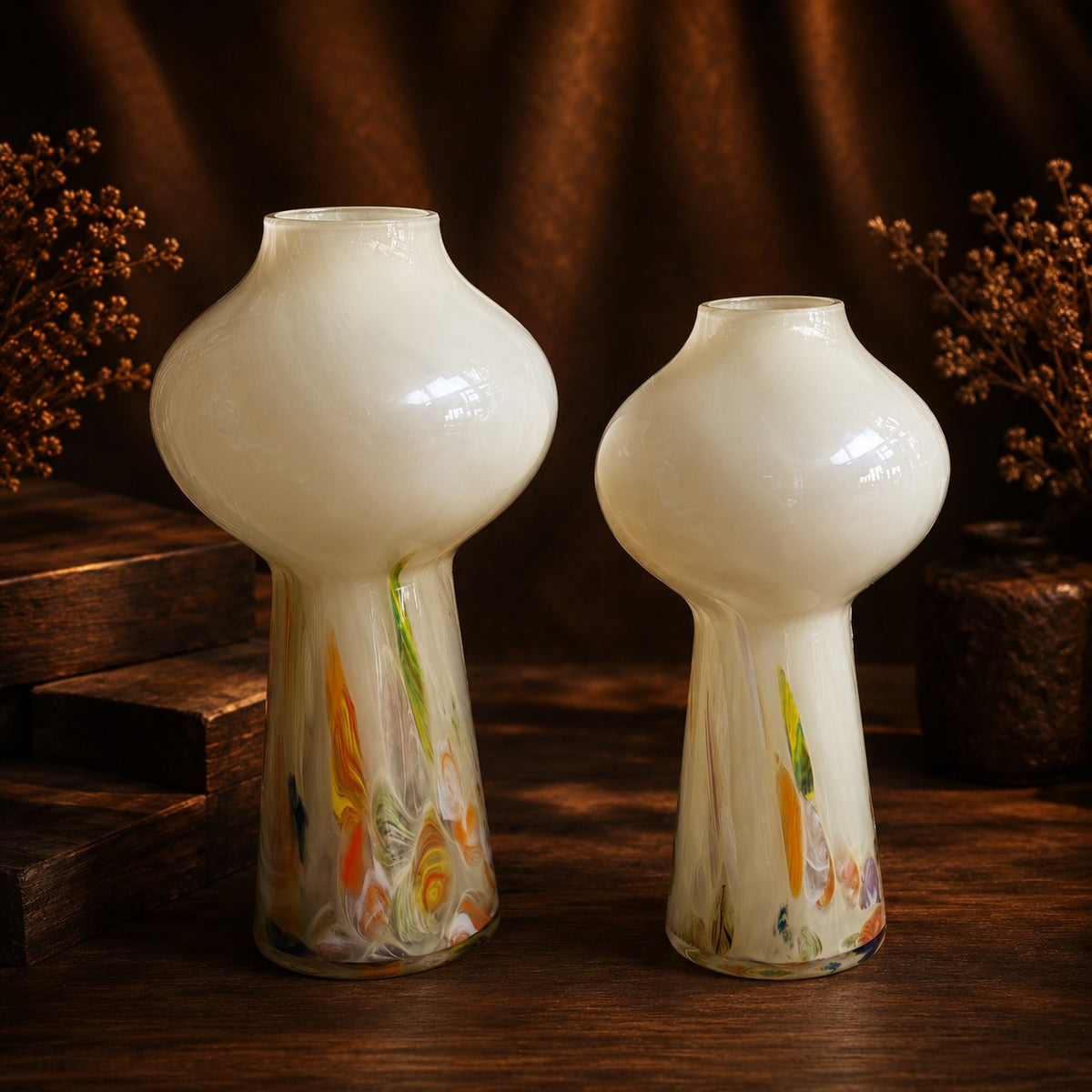 Set of 2 Glass Flower Vases